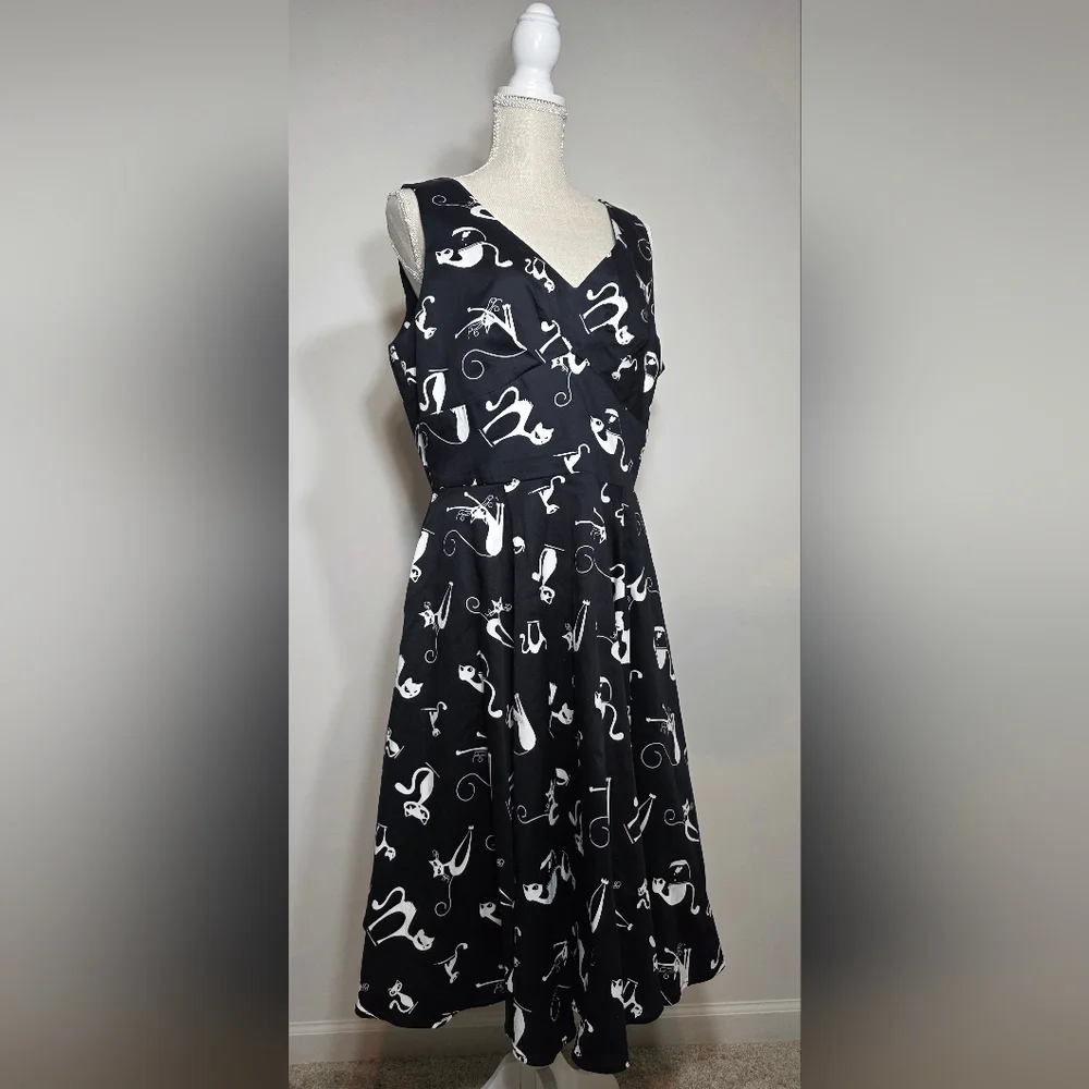 Eva Rose Like New Elegant Black and White Cat Print Dress, Size XL - Picture 9 of 13